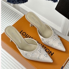 Louis Vuitton Slippers